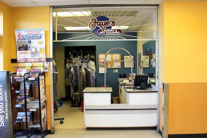 Syracuse | Inside Smith's location storefront